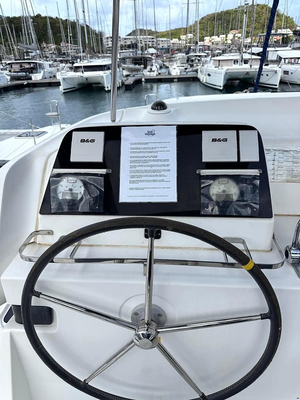 Lagoon 42