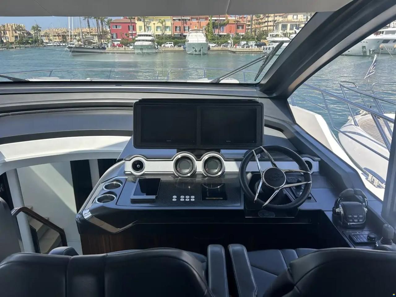 Sunseeker 65 Sport Yacht
