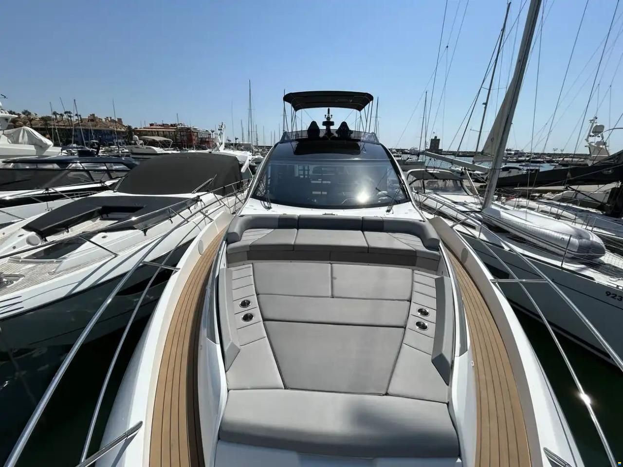Sunseeker 65 Sport Yacht