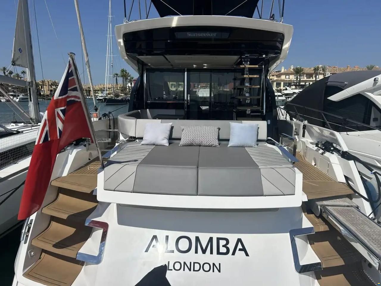 Sunseeker 65 Sport Yacht
