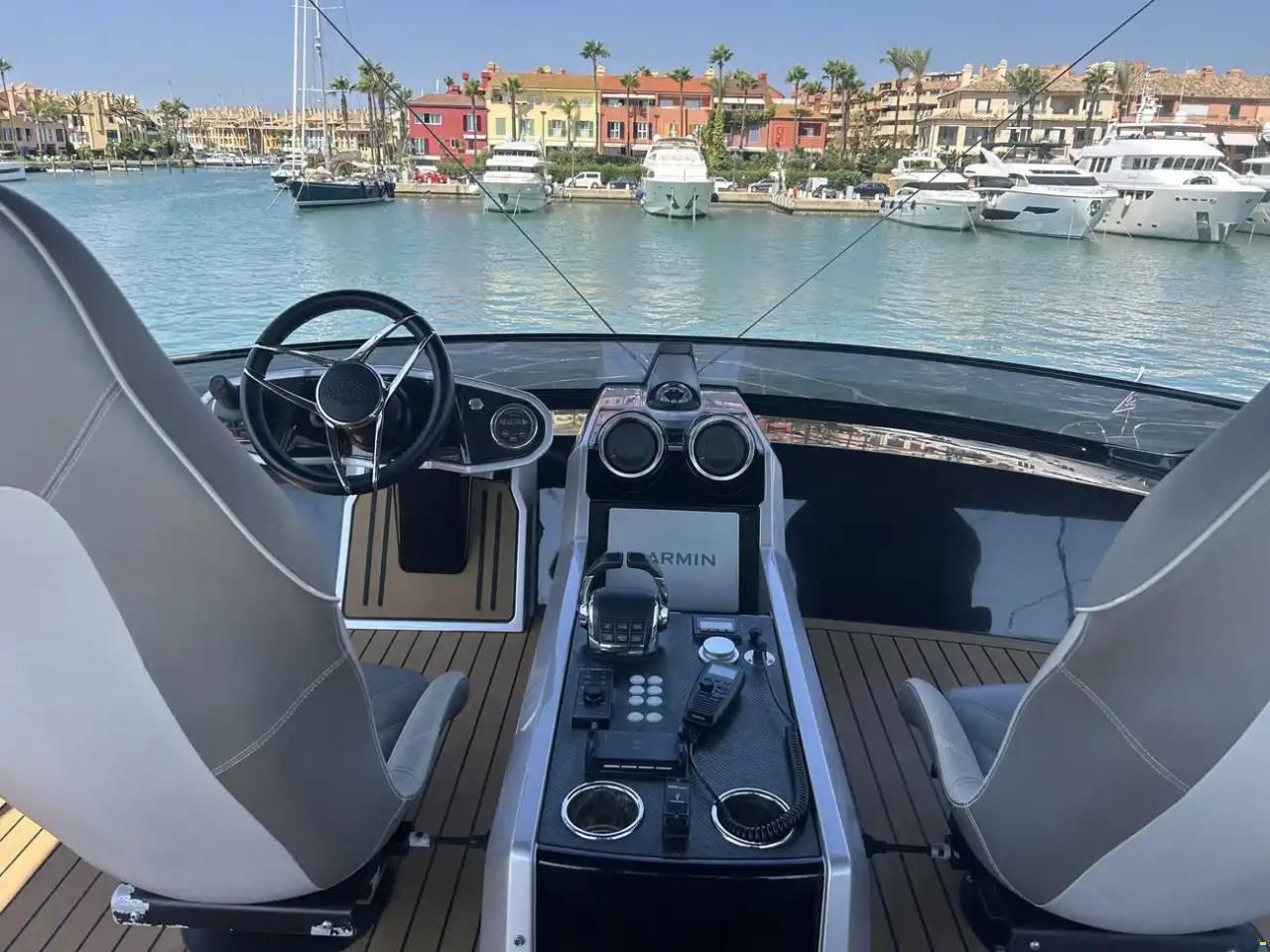 Sunseeker 65 Sport Yacht