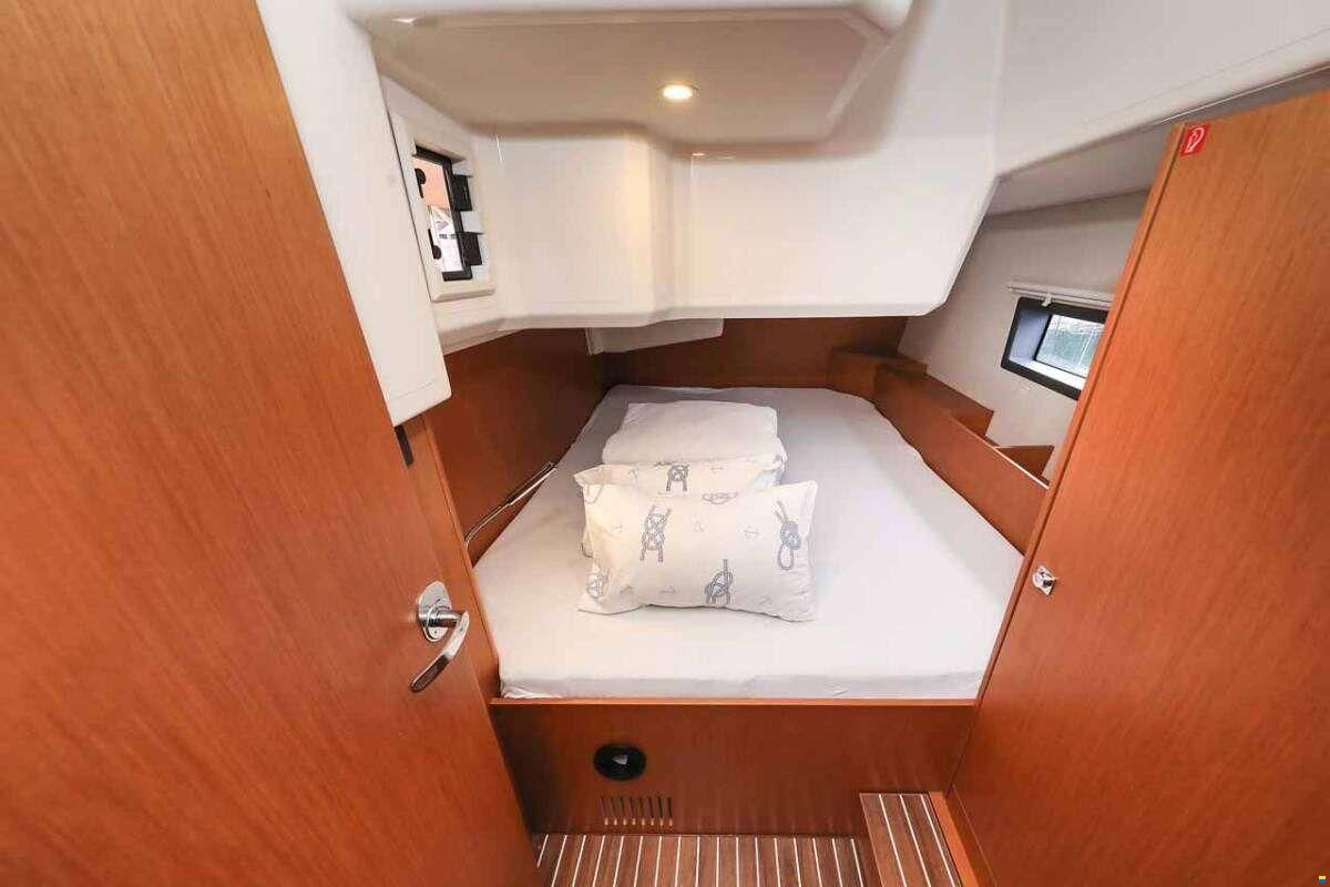 Bavaria C42