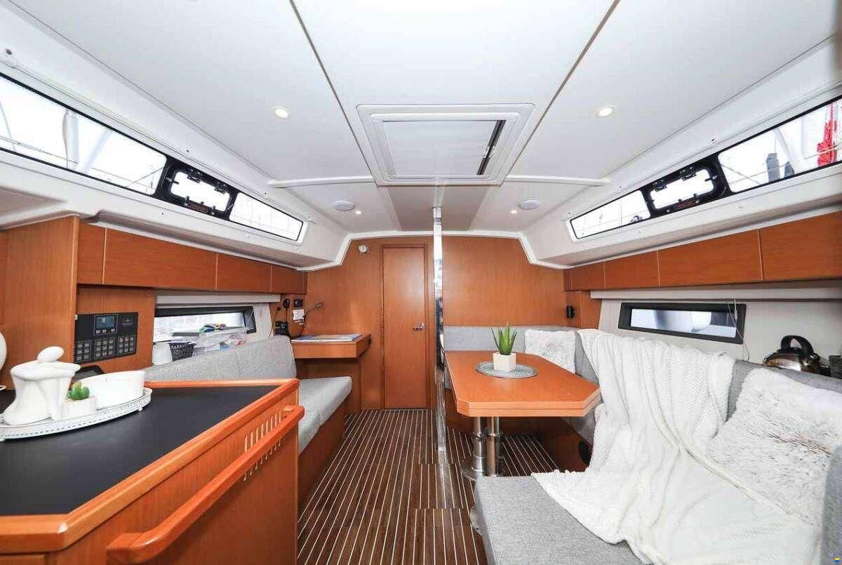 Bavaria C42