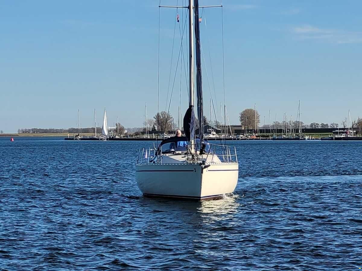 Beneteau First 35