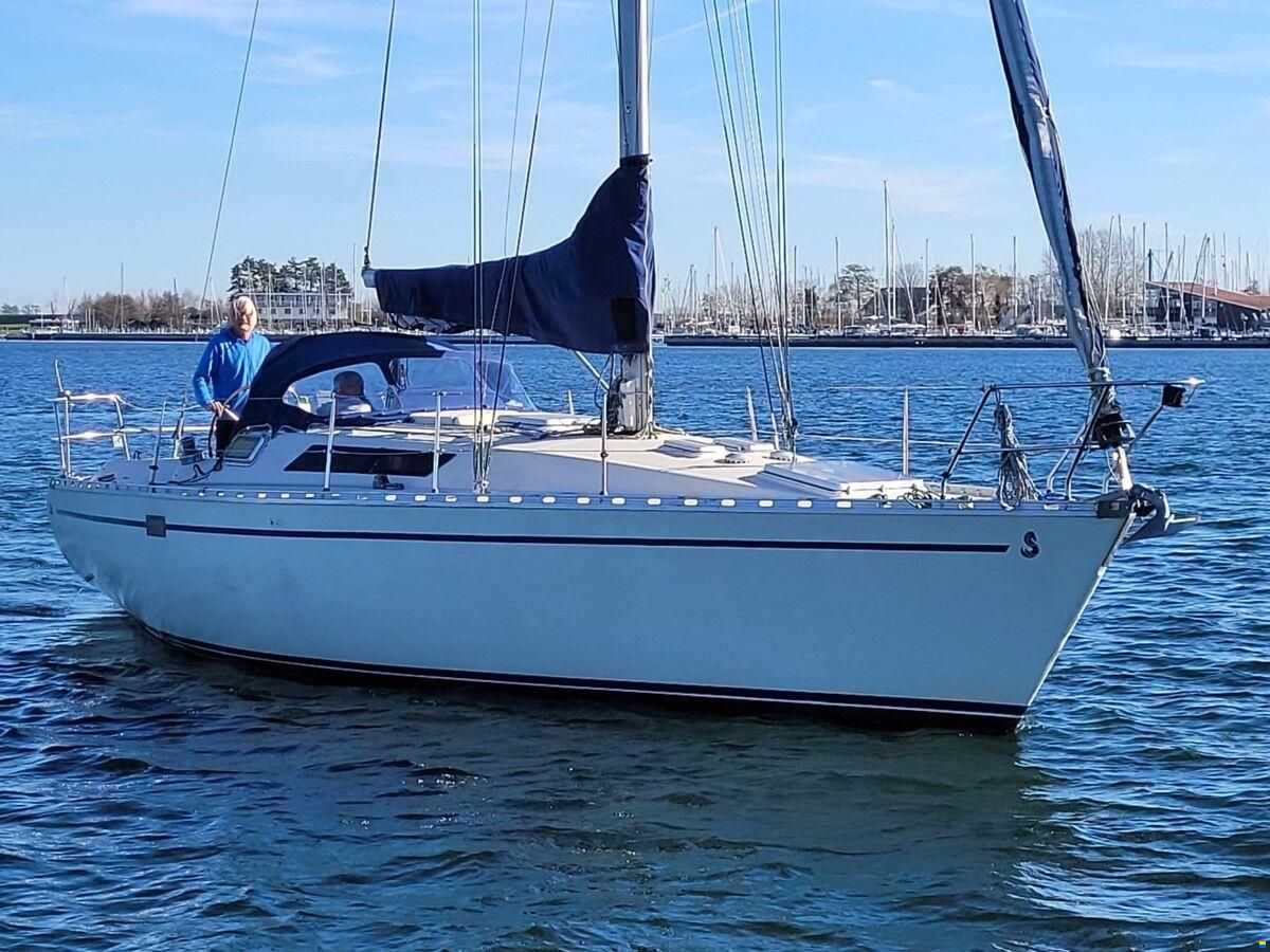 Beneteau First 35
