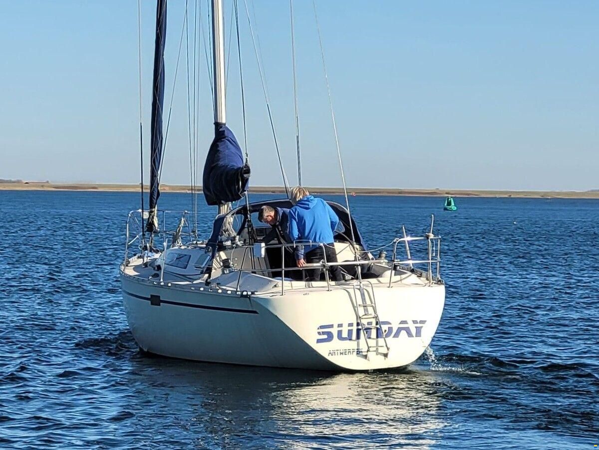 Beneteau First 35