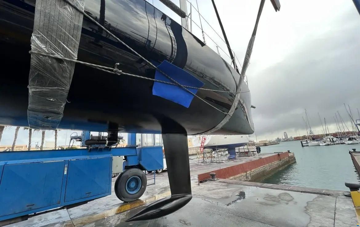Maxi Dolphin Giro 34