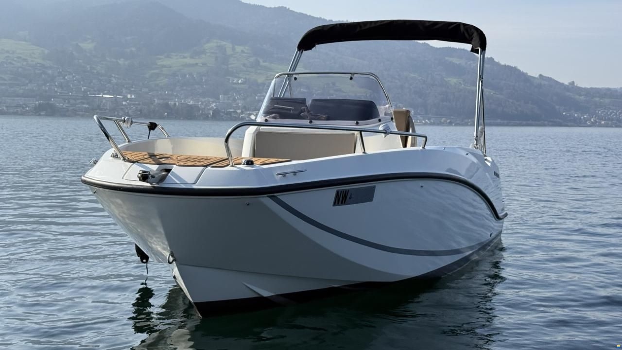 Quicksilver Activ 555 Open