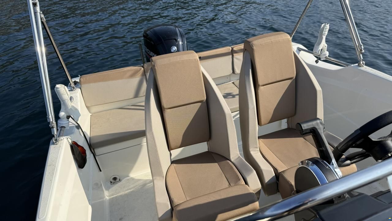 Quicksilver Activ 555 Open