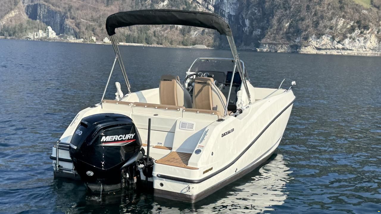 Quicksilver Activ 555 Open