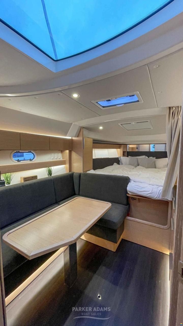 Bavaria  S 33 HT