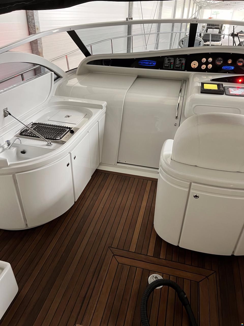 Pershing 45