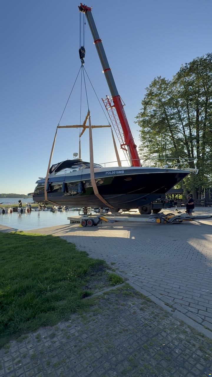 Pershing 45