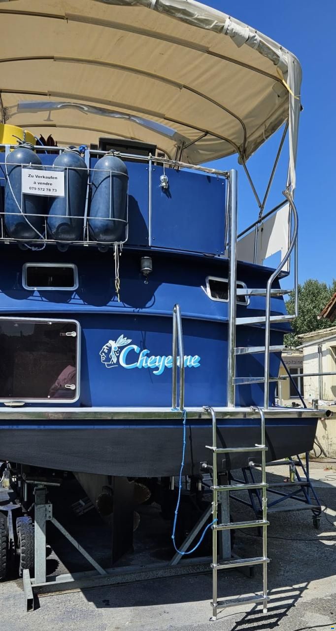 Pedro 1000 Flybridge