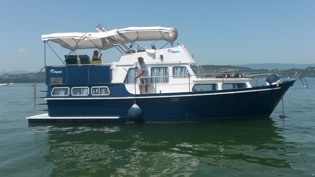 Pedro 1000 Flybridge