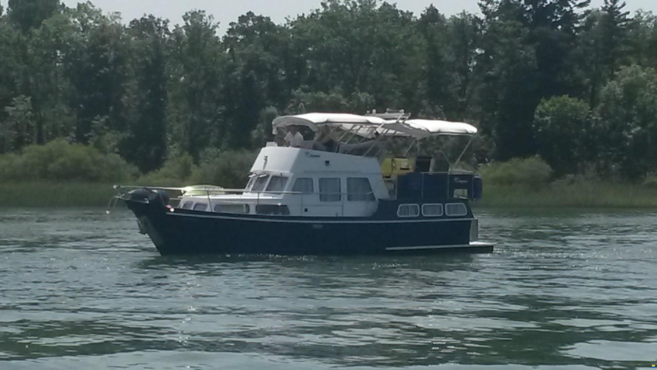 Pedro 1000 Flybridge