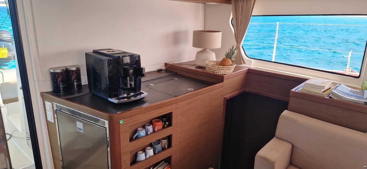 Lagoon 42