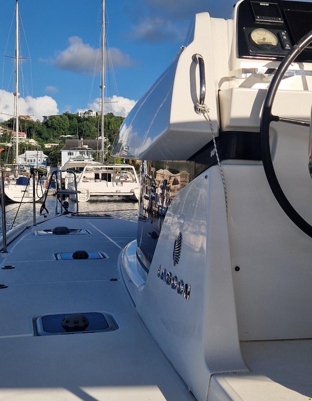 Lagoon 42
