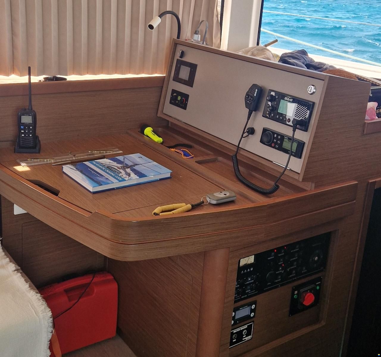 Lagoon 42