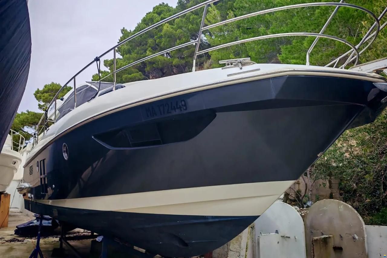 Azimut 40S