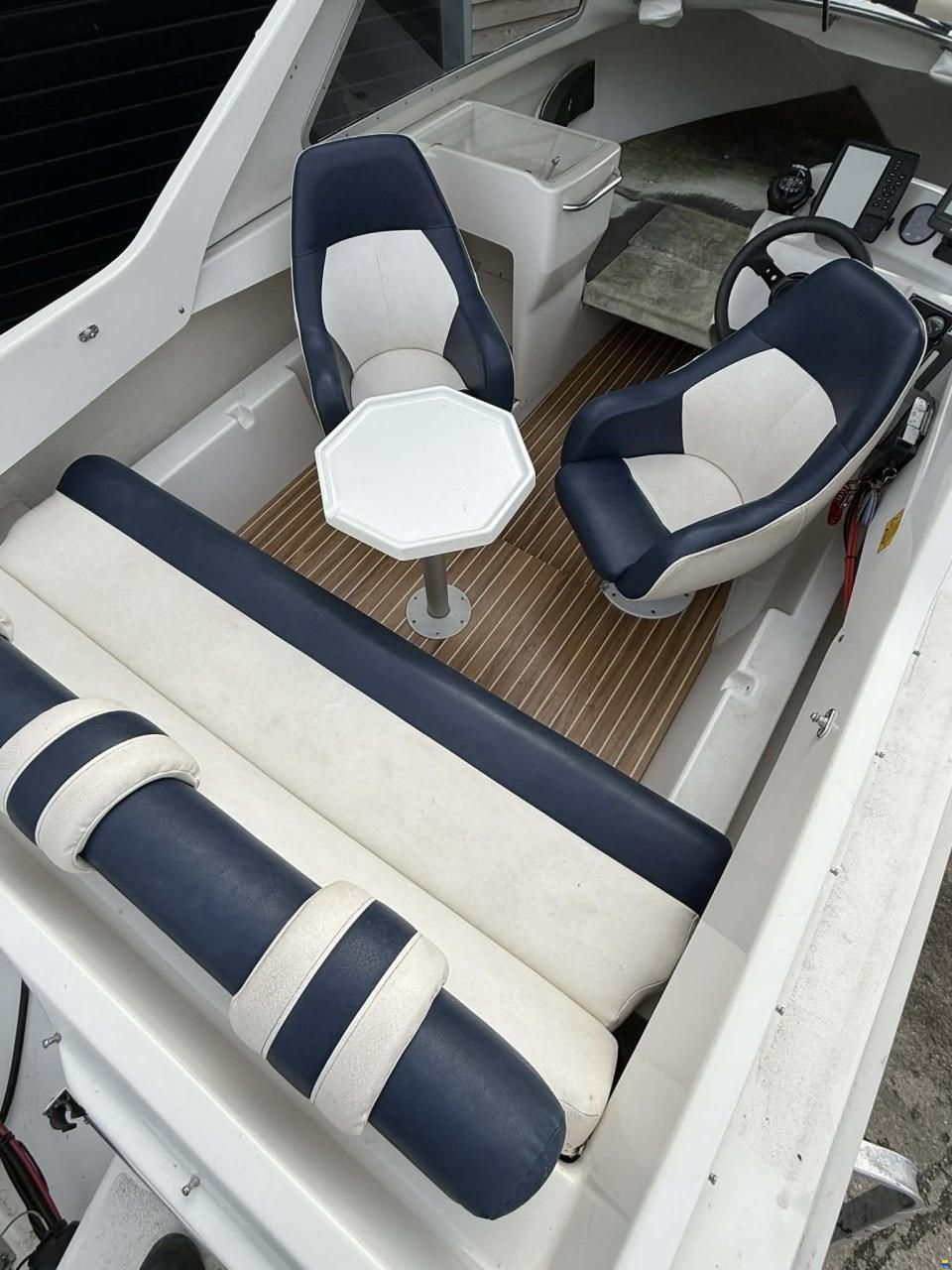 Crescent Corona 610