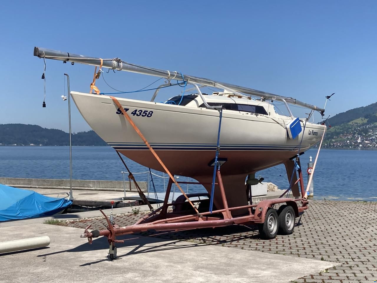 Artekno H-Boot_/)__SUI 429