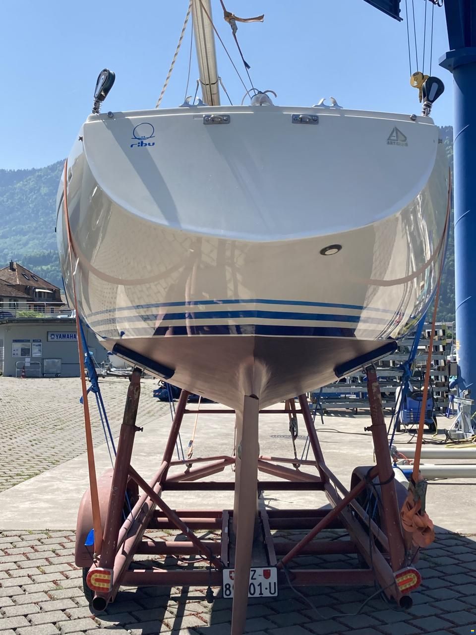 Artekno H-Boot_/)__SUI 429