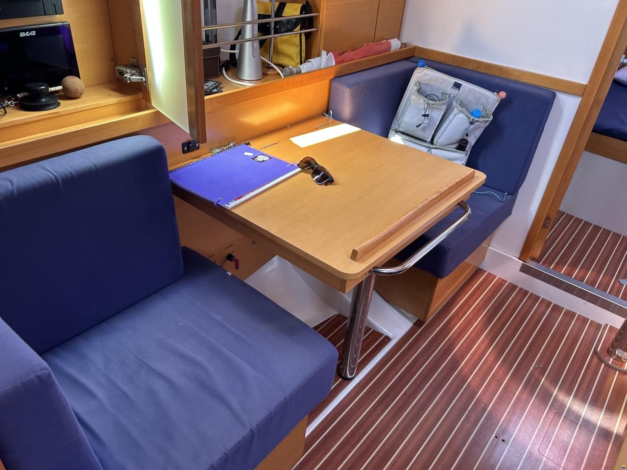 Hanse 370