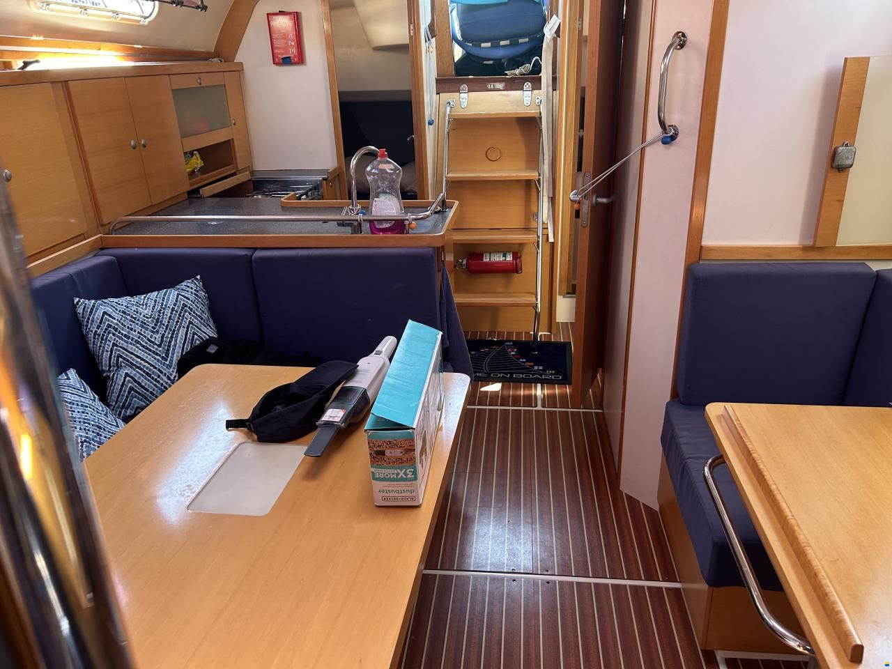 Hanse 370