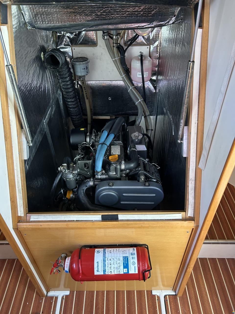 Hanse 370