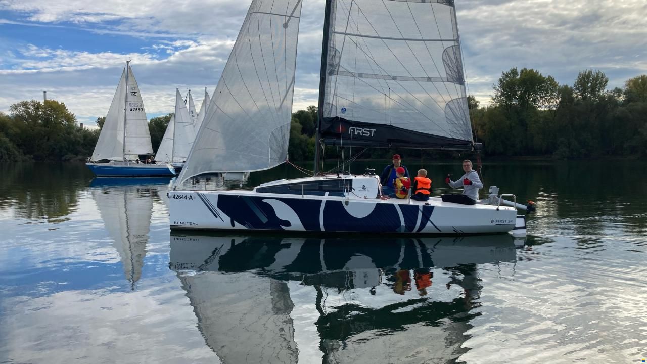Beneteau First 24 SE