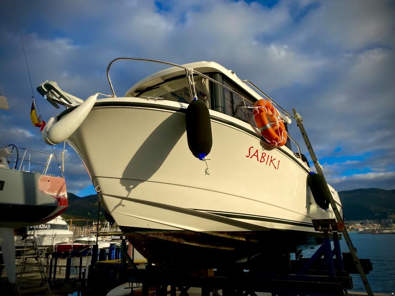 Quicksilver Capture 675 Pilothouse
