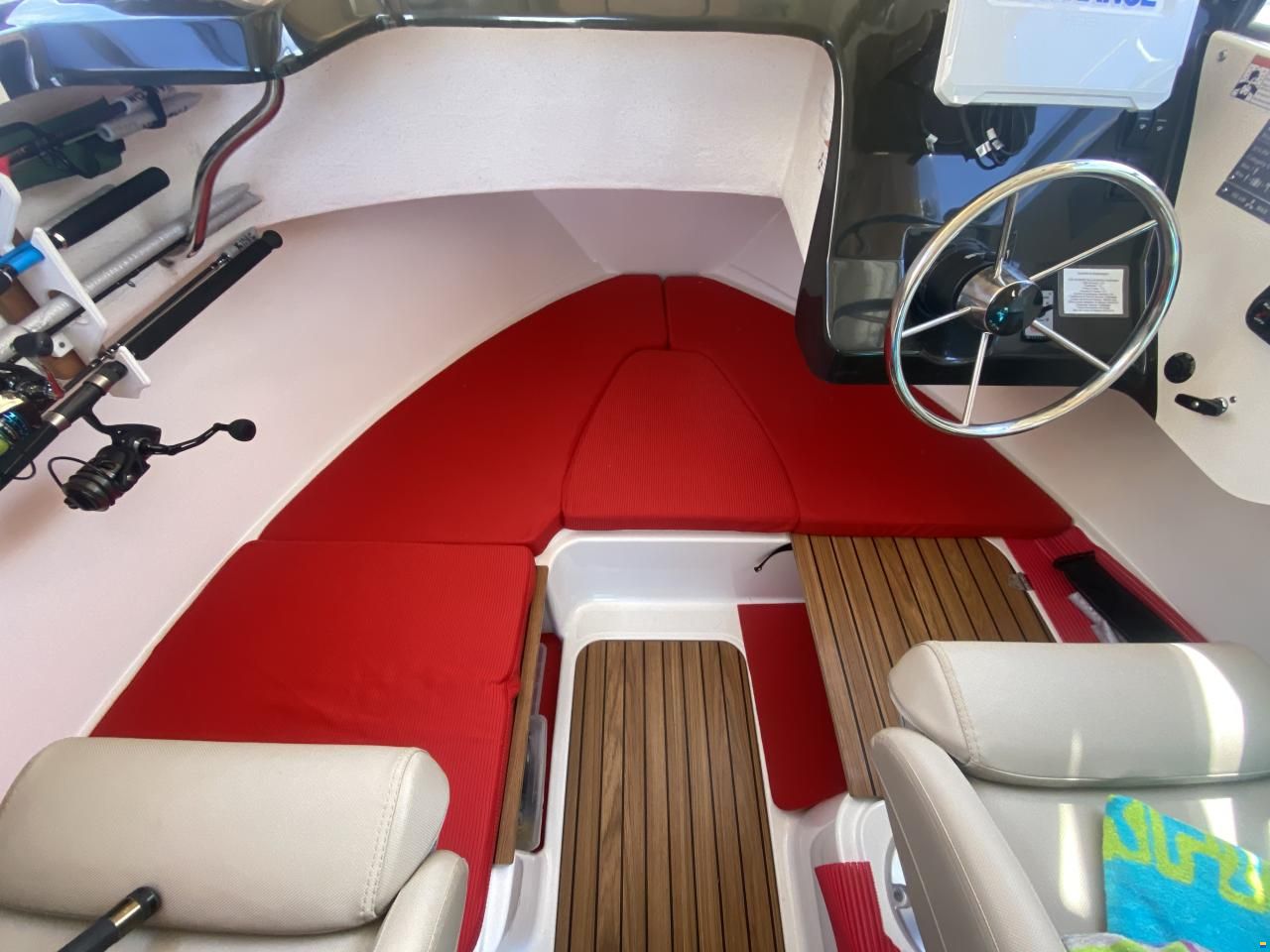 Quicksilver Capture 675 Pilothouse