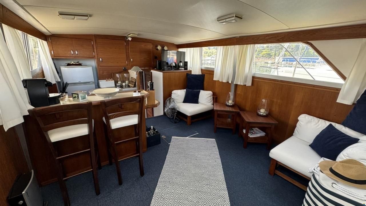 Chris Craft Commander 41 Fly