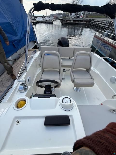 Quicksilver 605 Sundeck/150hp