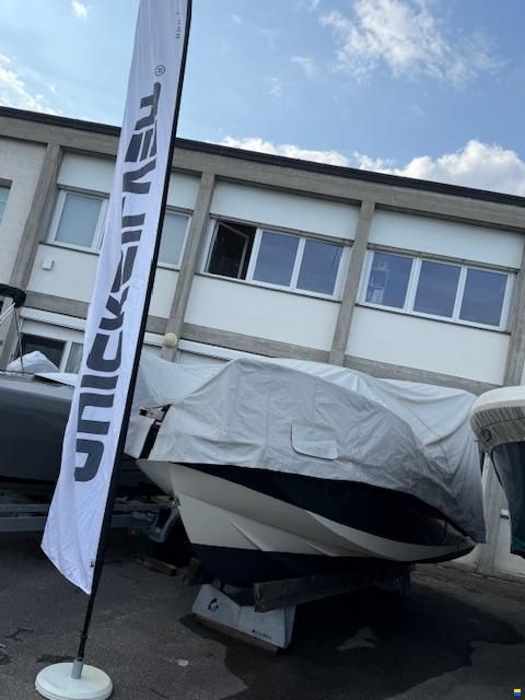 Quicksilver 605 Sundeck/150hp