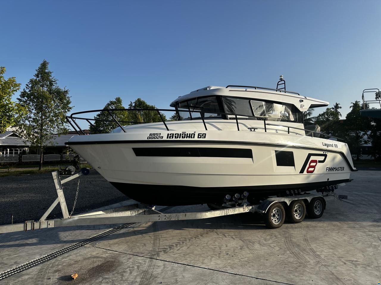 Finnmaster Pilot 8