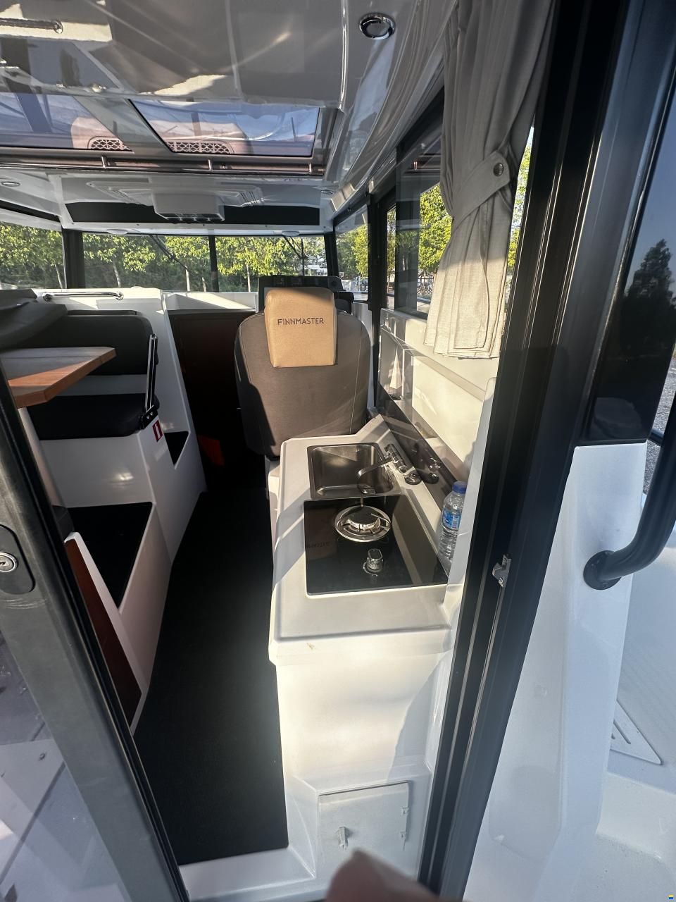 Finnmaster Pilot 8