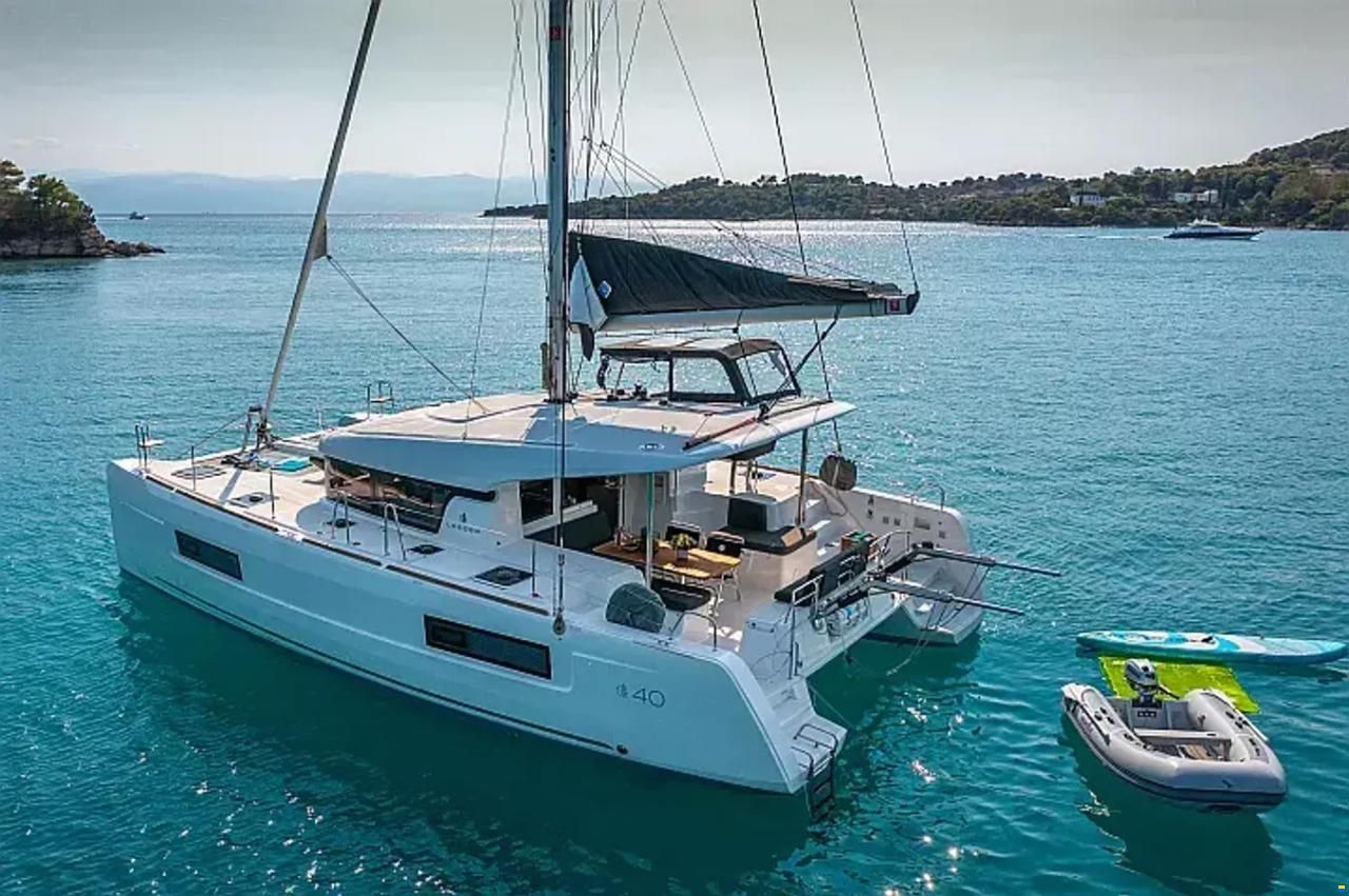 Lagoon 40