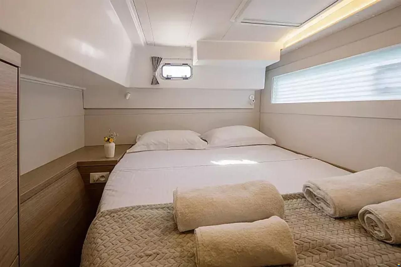 Lagoon 40