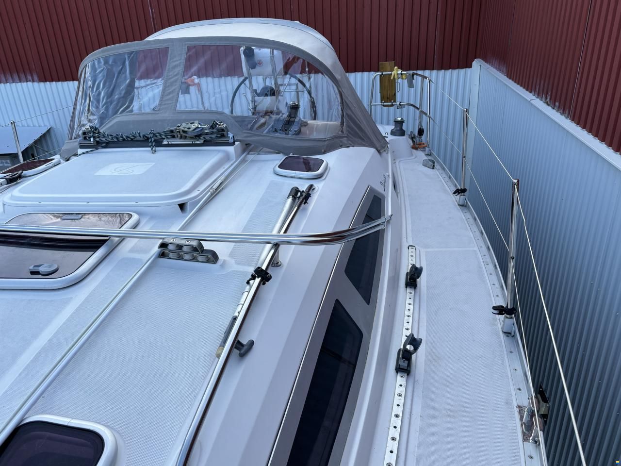 Delphia 33