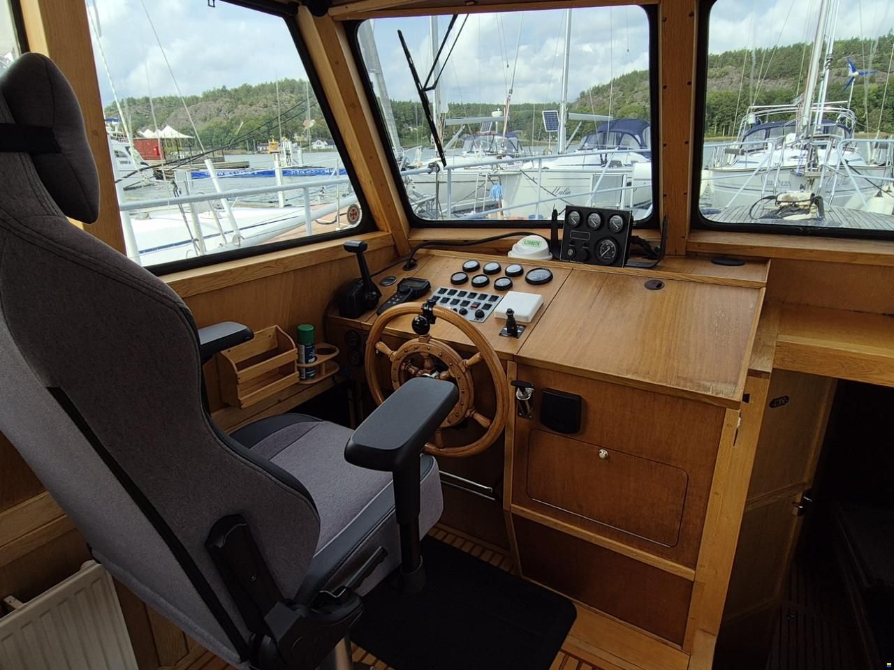 Bahama 35