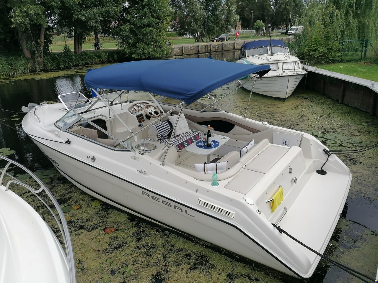 Regal Ventura 6.8