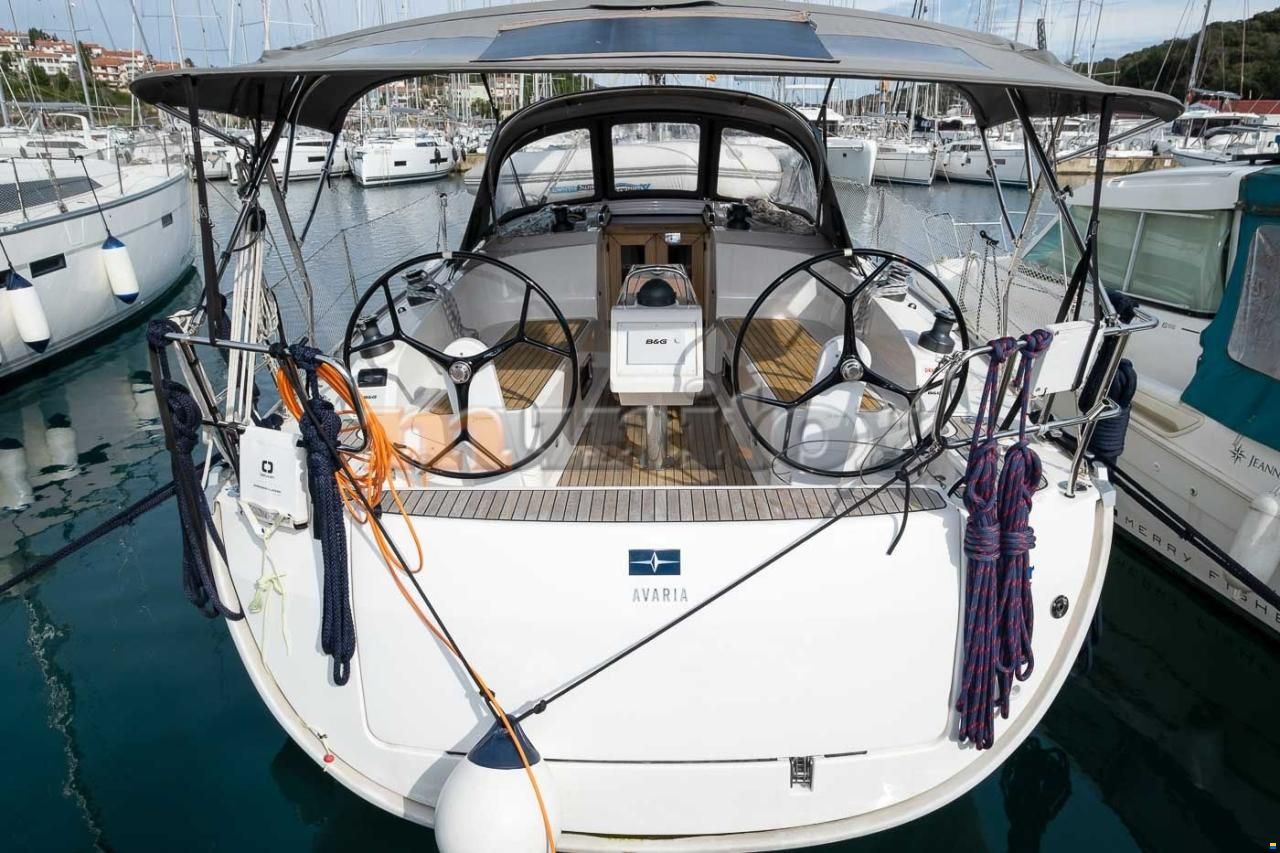 Bavaria Cruiser 37