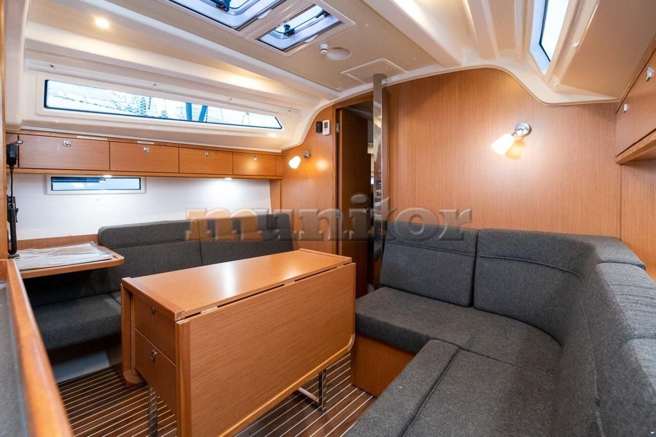 Bavaria Cruiser 37