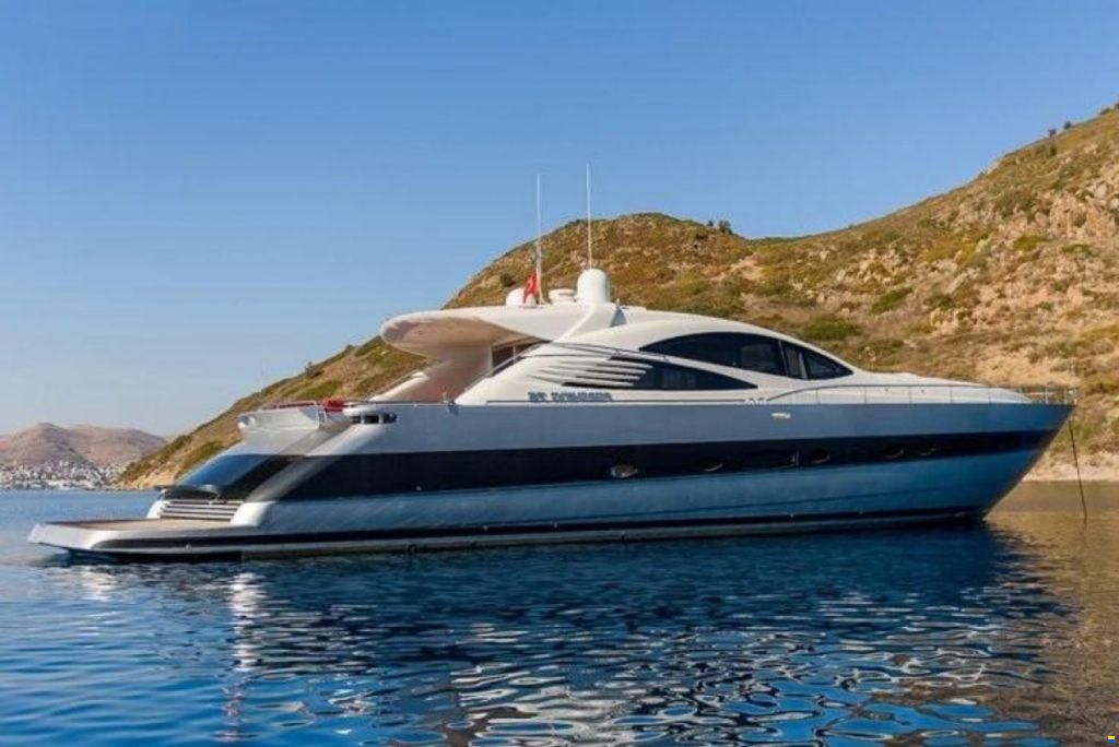 Pershing 76