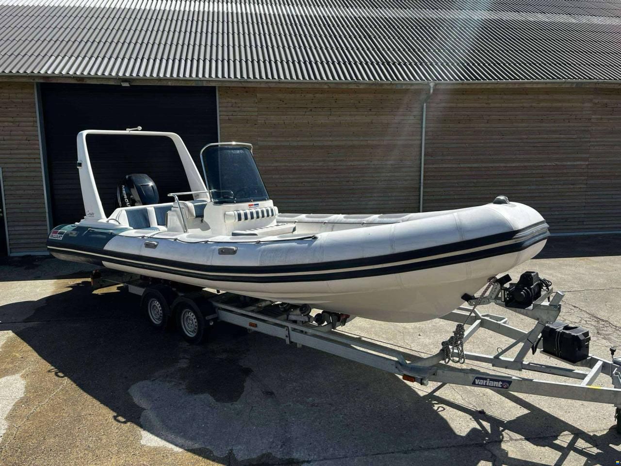 Andet m&aelig;rke Valiant V-750