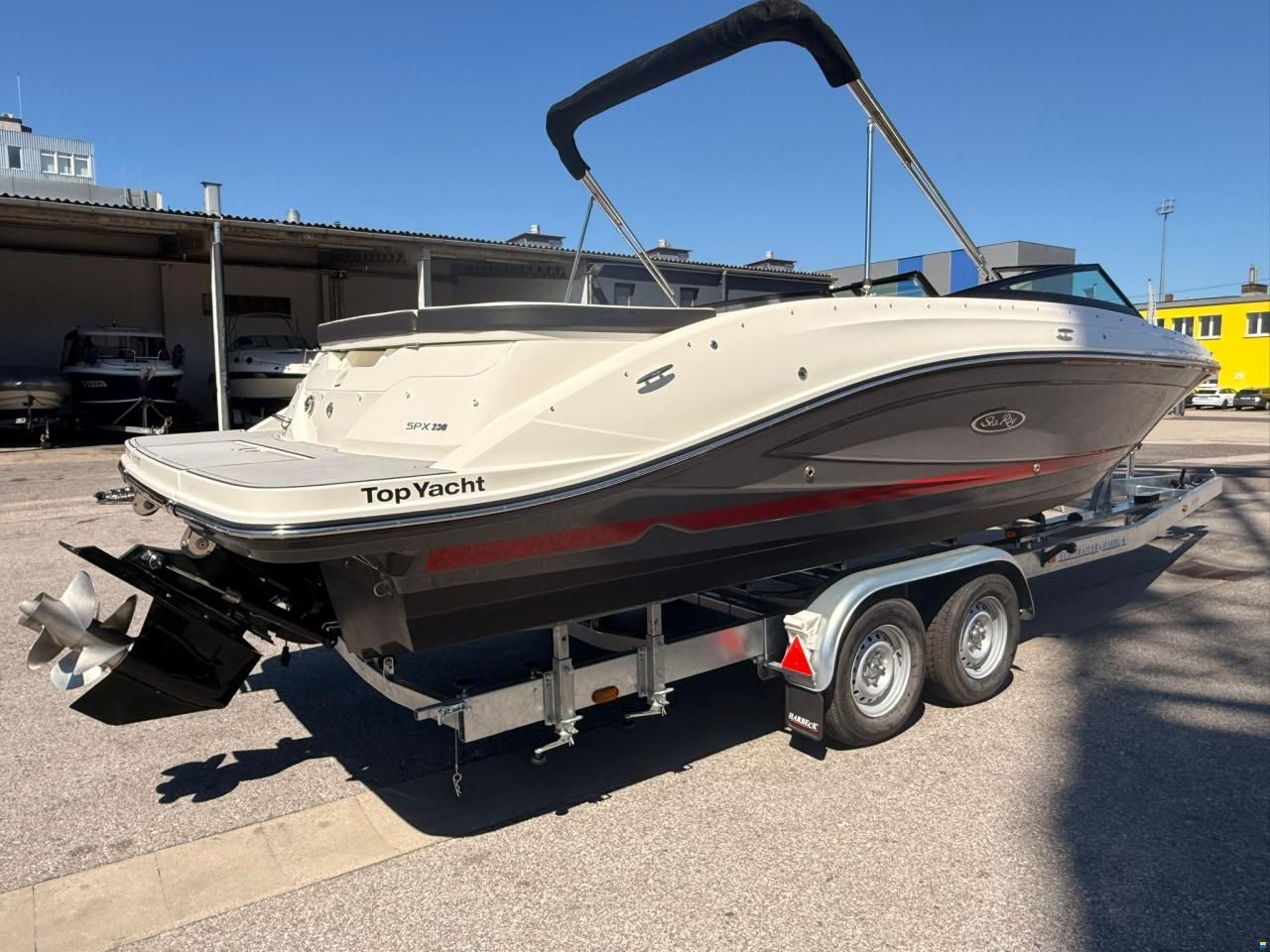 Sea Ray SPX 230 Ltd. Edition