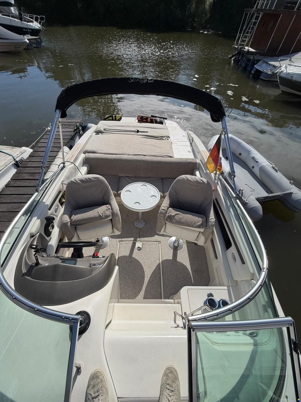 Sea Ray 240 SSE