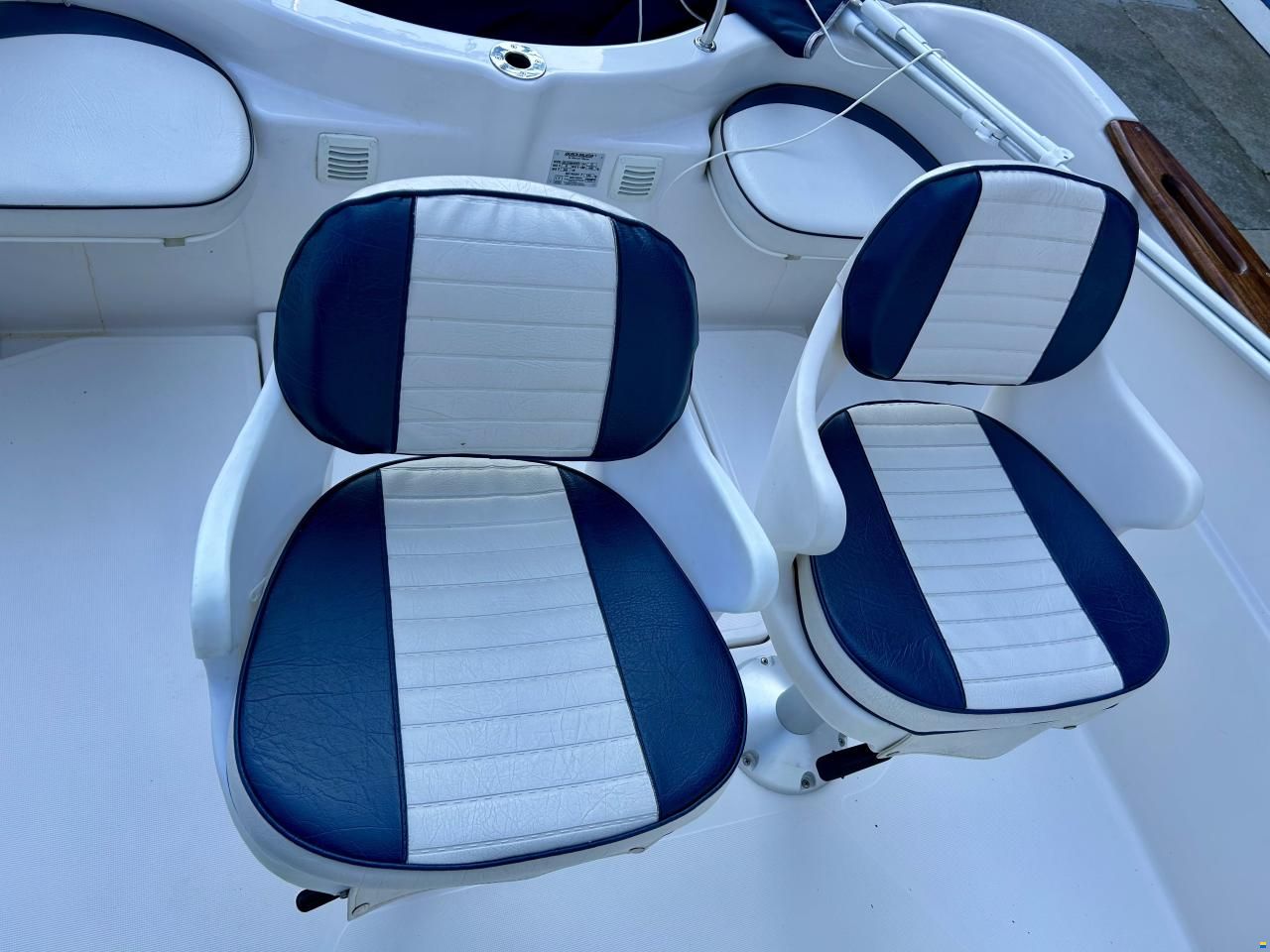 Quicksilver 550 Commander